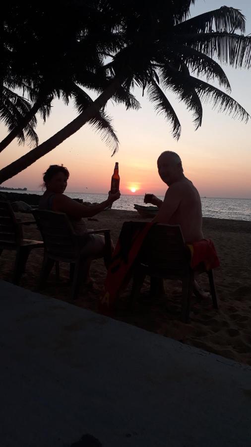Anicia Beach House Negombo Eksteriør bilde